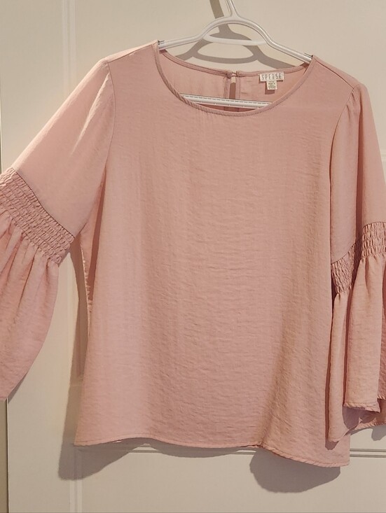 Spense Tops - Spense Medium Pink Lightweight Blouse With Bell Sleeves